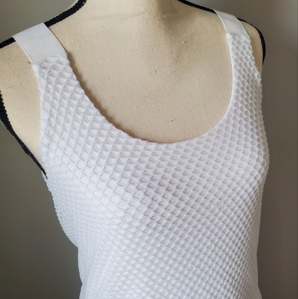 NWT Emporio Armani Spring 2016 Eyelet Dress, Size EU 40 - Picture 8 of 17